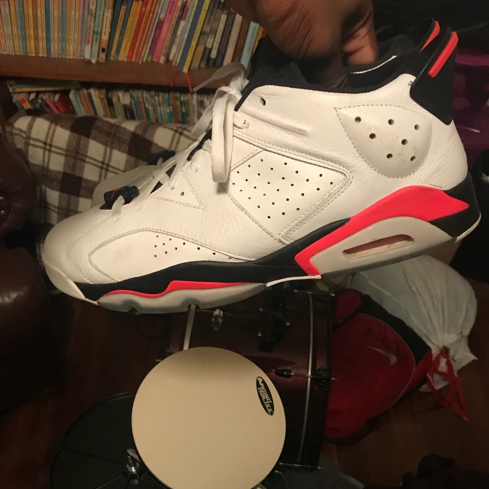 Jordan Low 6’s